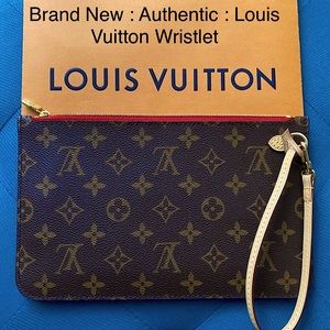Louis Vuitton Neverfull Pochette Monogram Wristlet